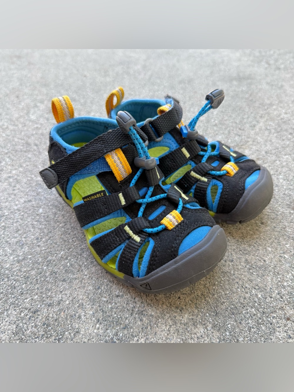 Keen kids' Seacamp II CNX sandals size 2 unisex size 8 toddler outdoor camping